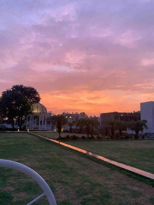 Furnished Villa Near Airport, Away From City Bhopal Eksteriør bilde