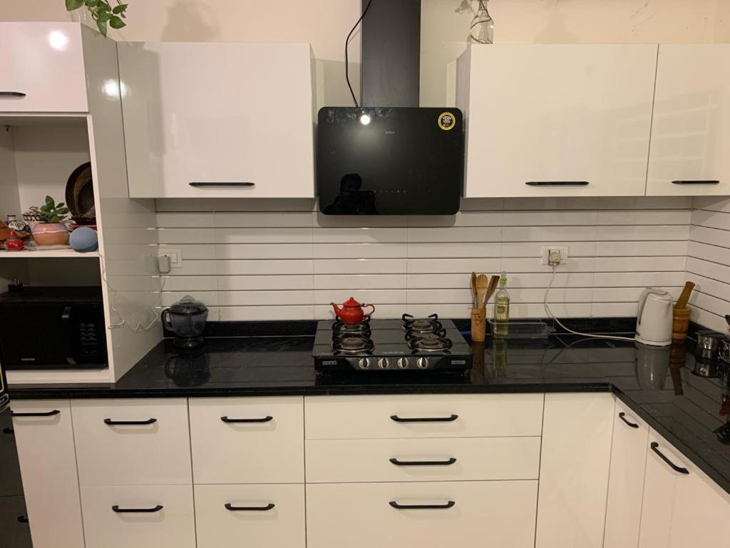 Furnished Villa Near Airport, Away From City Bhopal Eksteriør bilde