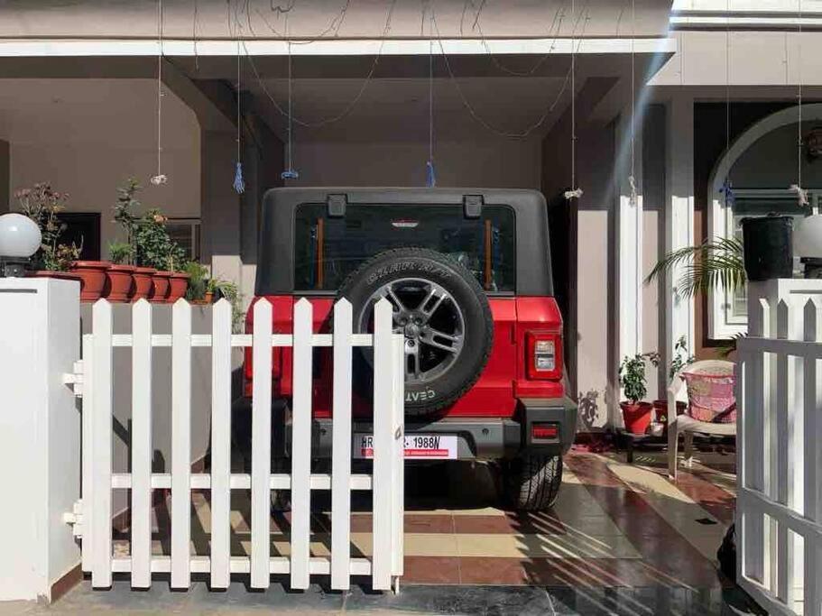 Furnished Villa Near Airport, Away From City Bhopal Eksteriør bilde